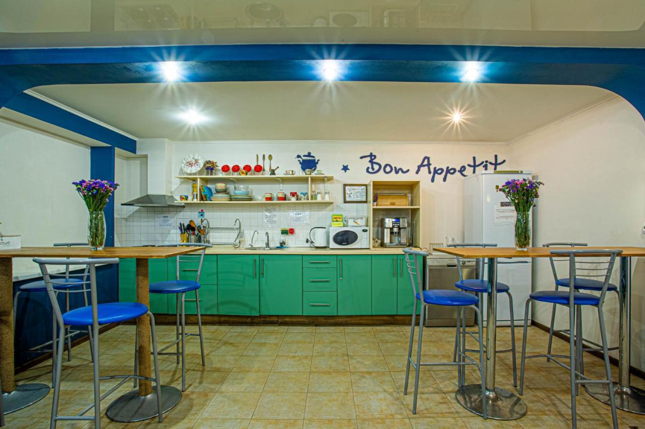 Gar'Is Hostel Kiev Eksteriør billede
